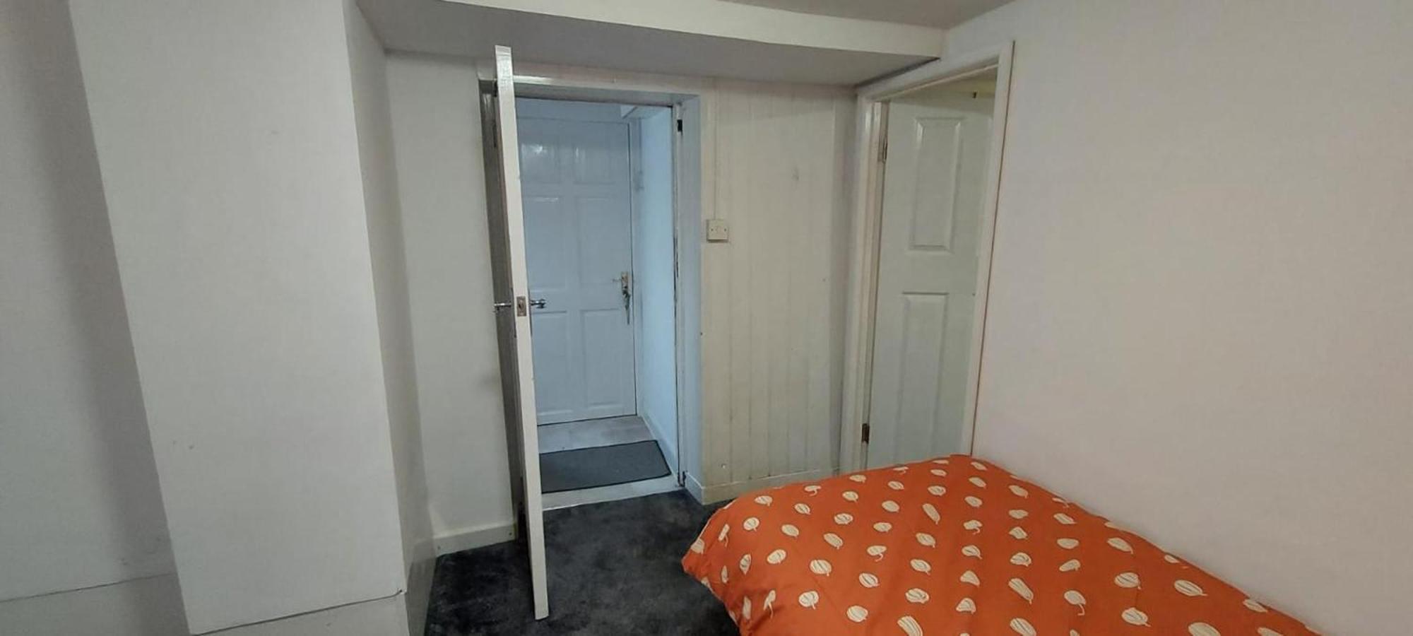 Lovely 3-Bed Apartment In Parkgate Rotherham Exteriér fotografie